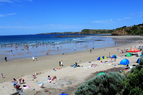 Popular Smiths Beach, Phillip Island