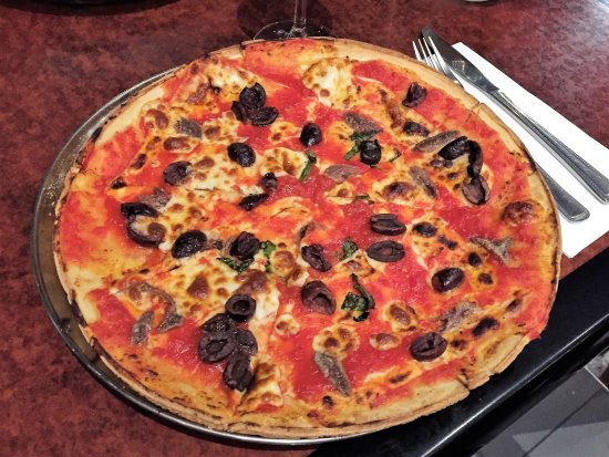 A pizza from Pino's, Phillip Island