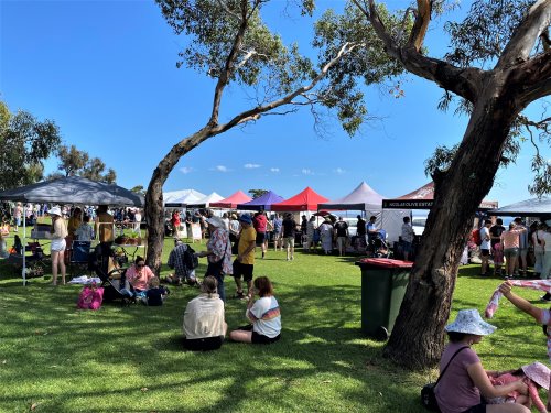 Churchill Island market in summer.