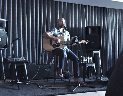 Local musician, Dan Lunn, performs at The Trumpet Bar (now closed) , Phillip Island